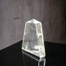 Load image into Gallery viewer, Optical Calcite