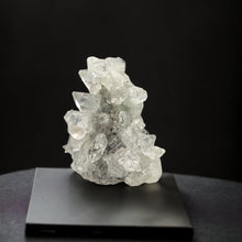 Load image into Gallery viewer, Diamond Apophyllite