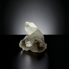 Load image into Gallery viewer, Apophyllite with chalcedony