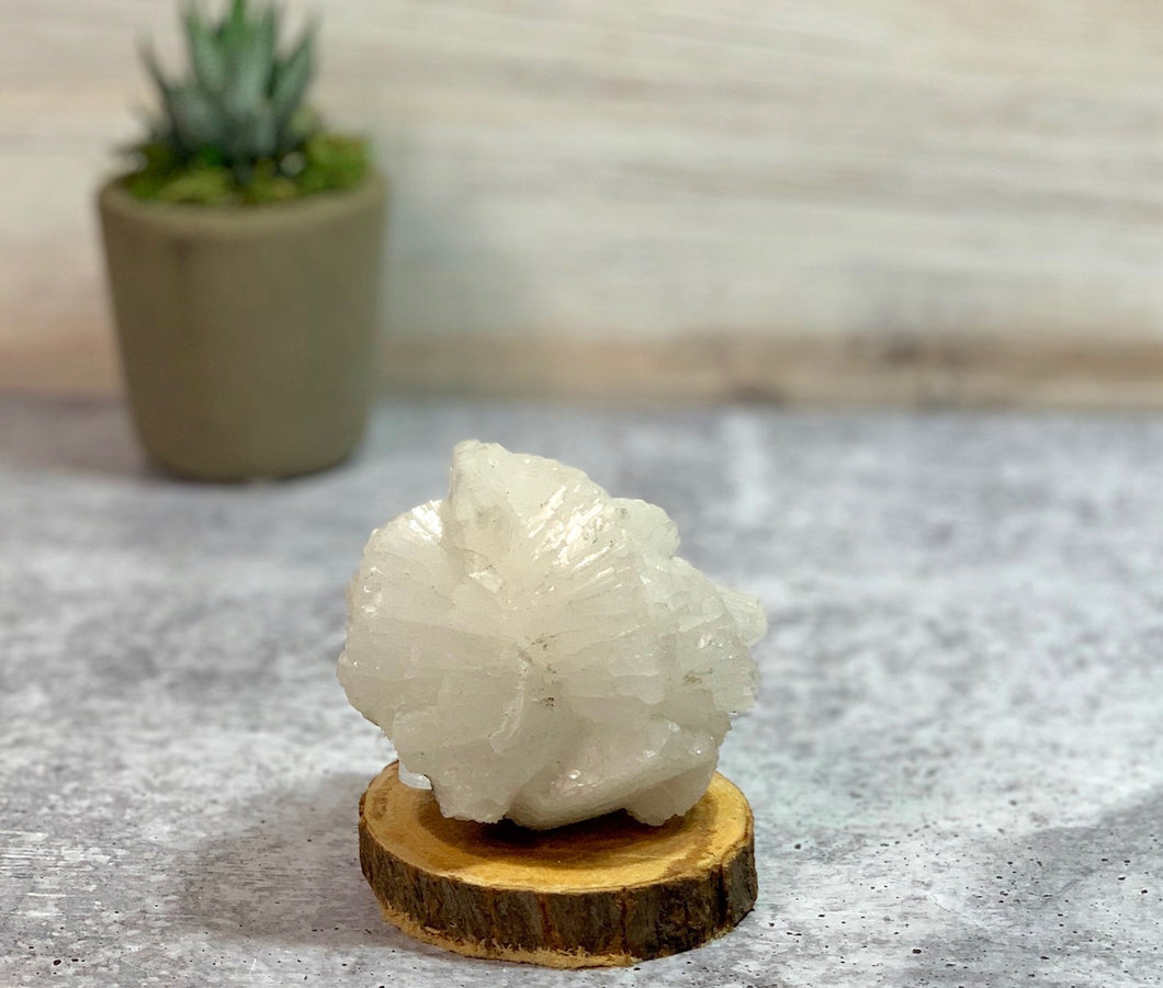 White Heulandite