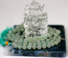 Load image into Gallery viewer, Green Mica mala